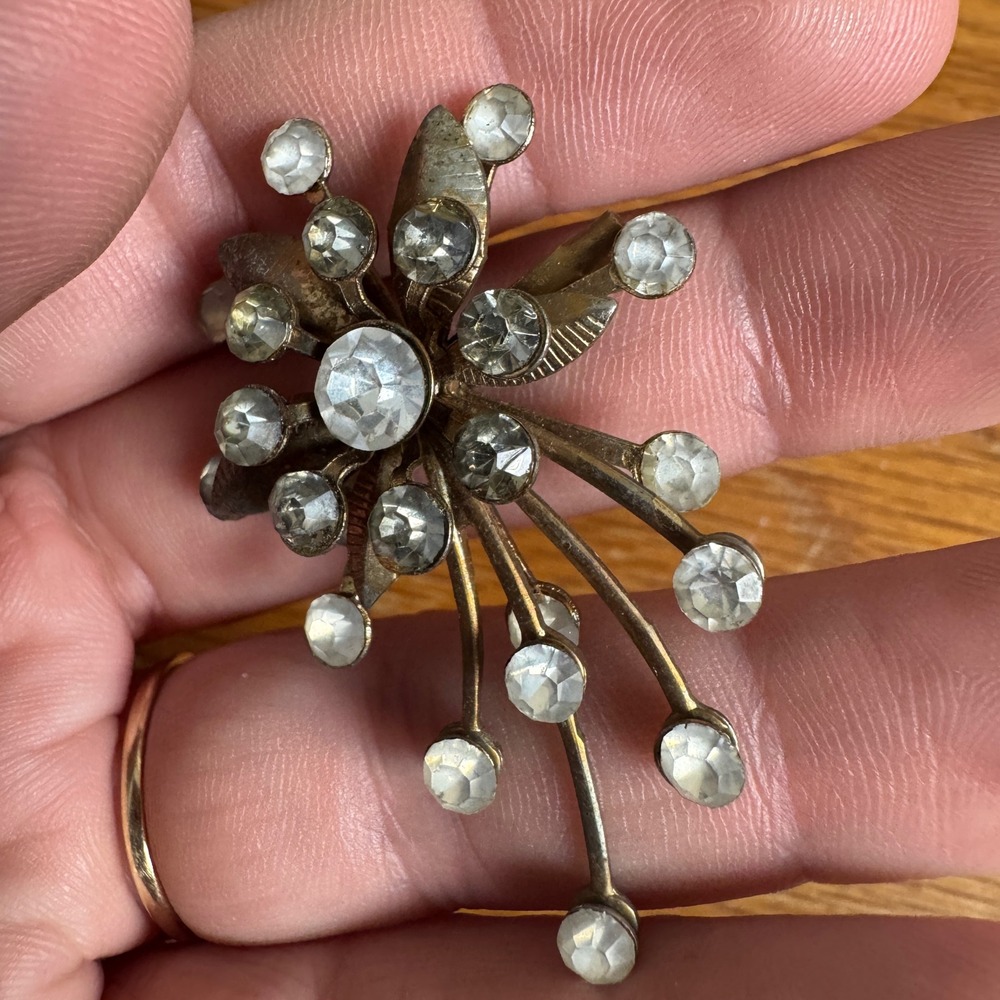 Vintage Starburst Rhinestone Brooch Pin Silver Tone Mid Century Modern MCM - Picture 4 of 6